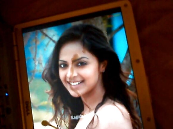 Cum Madrasi Ifoto Sexy Ku Mafoto - Umukinyi w'Umuhindi Afise Cream Na Cream