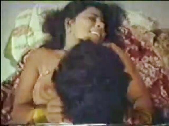 mallu hindi amasanamu y'igitsina