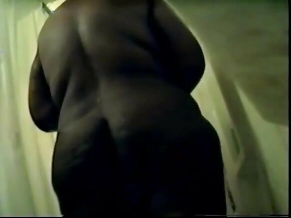 Filime y'igitsina yerekana bbw bbw ubuhindi mu kwiyuhagira