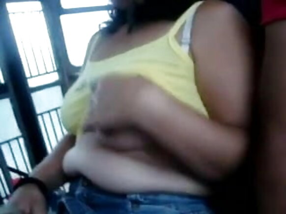 Bisi ya bose .. Mu bihe bitandukanye .. Igihindi Amabere ya bose Novio ashira amabere y'igitsina