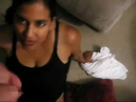 Umukobwa w'umudesi yonka imboro y'umukunzi wiwe igice ca 2 kareena kapoor filime y'igitsina igice ca 2