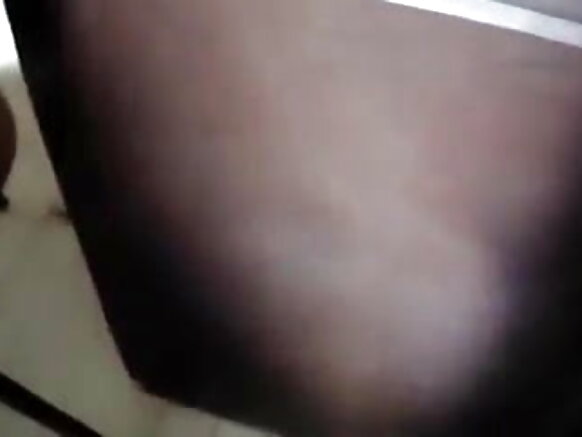 Mallu amabere yanduye cane umunyamabanga wa filime y'igitsina