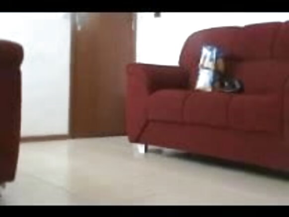 Umuhindi Icongereza Umuhindi Filime Video Umukobwa yerekana indogoba yiwe umusuku