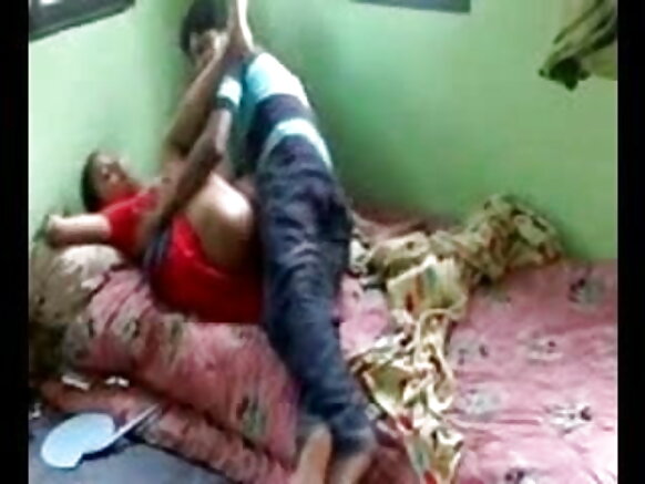 Umuhungu wa Desi arasambana n'indaya muhira
