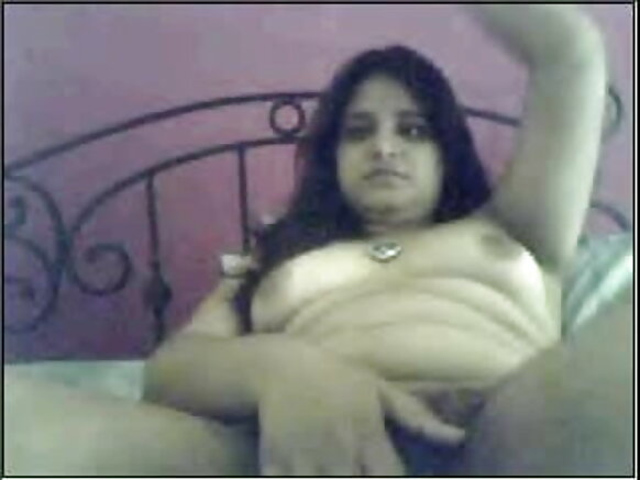 Gujarati nadia nadia filime y'igitsina igaragaza