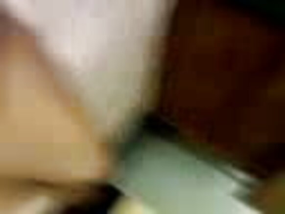 Bustonous desi wabi busty yerekana itunga ry'umukunzi wiwe kuri webcam