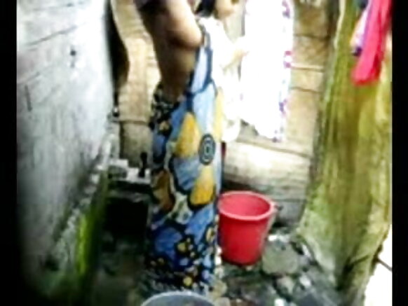 igisagara ca Bangla Desi igisagara ca Desi umukobwa ariko ariyuhagira amasanamu yerekana dhaka