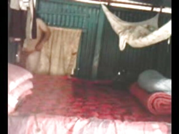 Desi umugabo n'umugore bakundana filime y'igitsina amabere manini ariko arasambana mu cumba