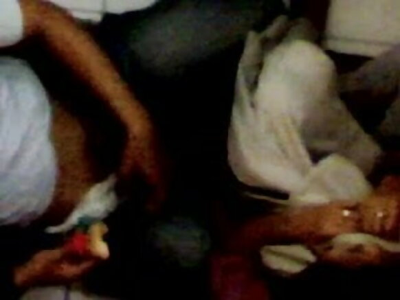 Komeza gusambana bhojpuri amasanamu y'igitsina 8