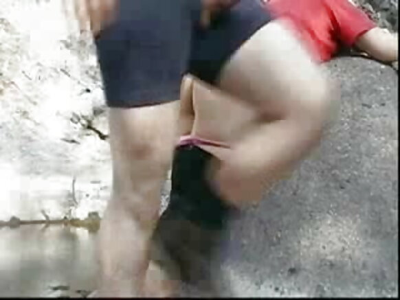 Sexy Movie India Filime y'igihindi Gusambana n'abahindi inyuma y'ibitandara ku nkengera y'ikiyaga ca Goa