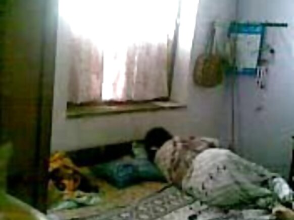 Bangla desi umugore atera igitsina wenyene mu nzu y'icongereza filime y'igitsina hd 54