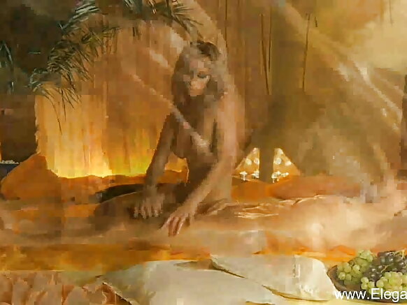 Ivyiza vy'urukundo vya Bollywood vy'urukundo vy'amashusho y'umubiri