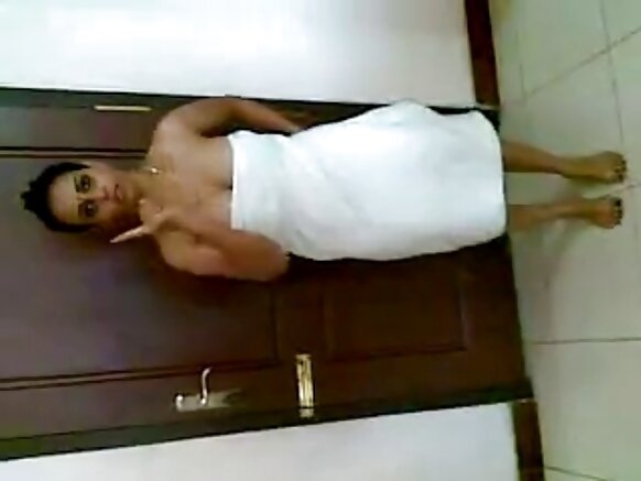 Umuhindi w'umugore w'igitsina gore hd y'icongereza y'i muhira
