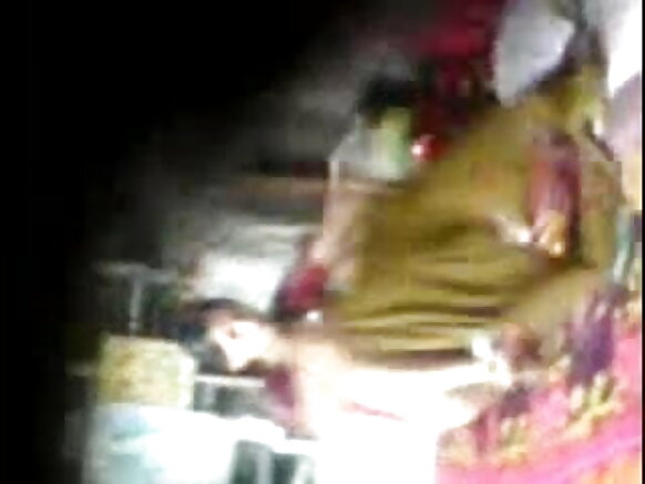 Anuradha umusore w'umumarathi w'igitsina giteye igomwe yoherejwe n'umusaza w'umumarathi