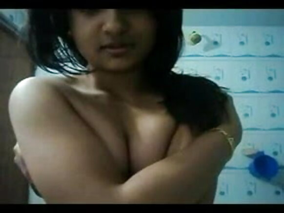 Desi bengali umukobwa afise amabere manini arasa mu bwogero pakistani sexy akeneye imboro