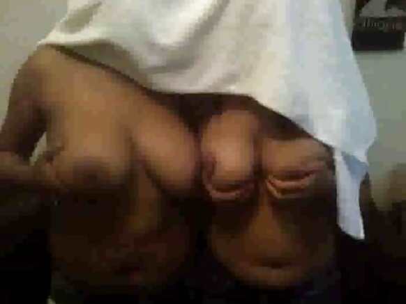 Ndagusavye ushireko ibitekerezo ku mavidewo y'amabere manini