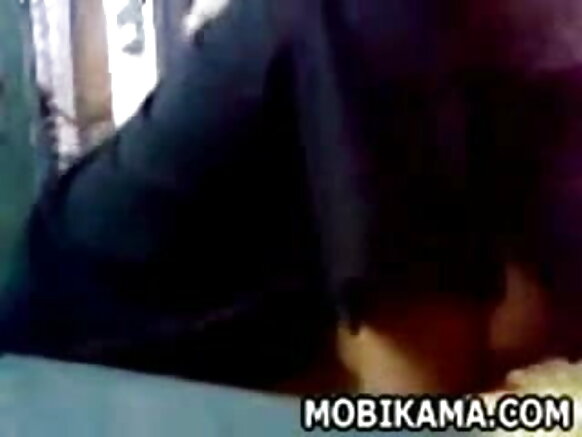 umukobwa w'umuhindi igitsina kirwanya amasanamu