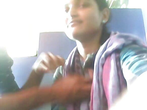 Icongereza mallu amasanamu y'igitsina Hd yuzuye mu kafe