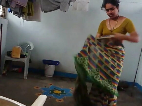Sekuru Sunita 4 Senge ubusa filime yerekana ibiteye isoni