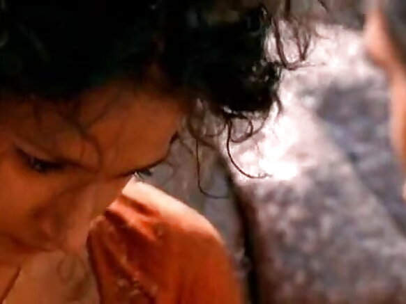 Indira Sutra Varma Sexy Amasanamu y'Ikiganiro Kama Sutra (Ikoraniro Rirerire)