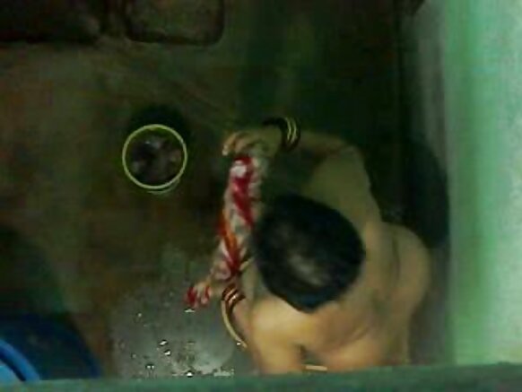 umubanyi yohereje tante bath filime y'igitsina 2