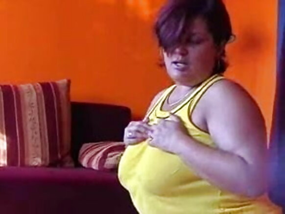 Ubuhinde - BBW Domme ahanganye n'umuja wiwe