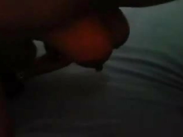 Bangla videwo y'igitsina filime y'igitsina Desi bangla umugore wo mu rugo aryamana n'umugabo