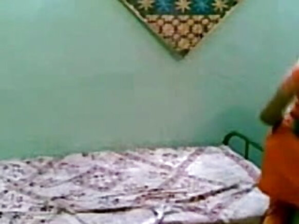 Amasanamu y'igitsina y'abahindi aryamana n'umukunzi wiwe